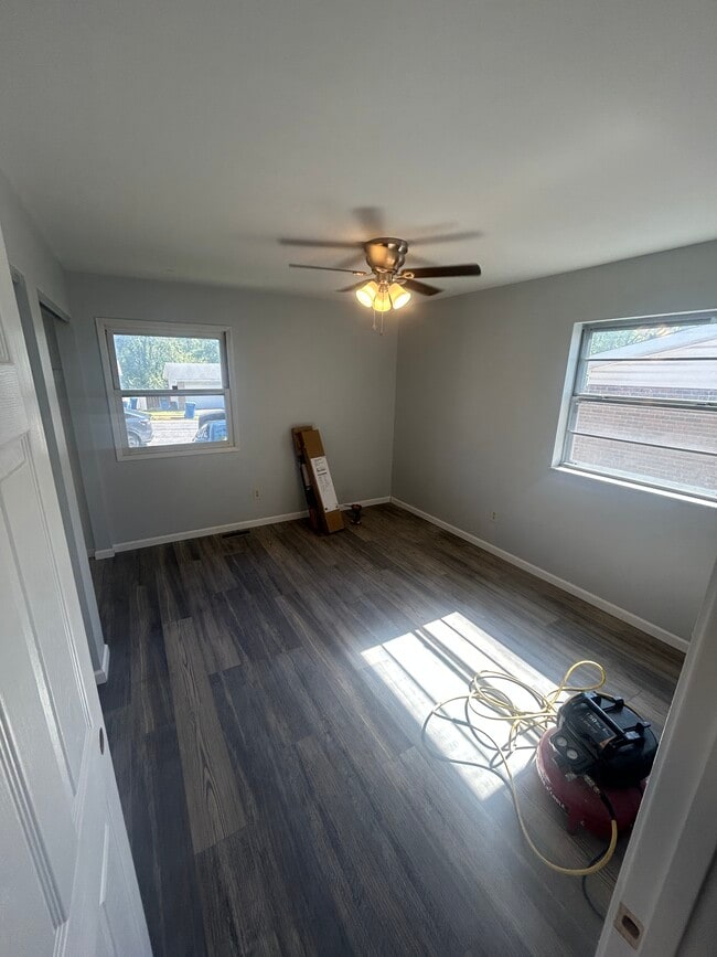 Building Photo - 831 Tilbury Dr