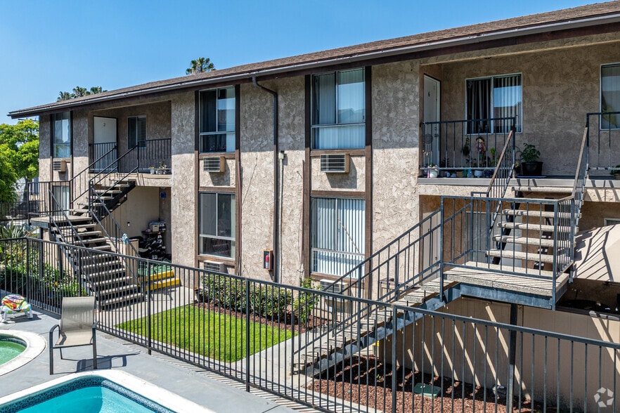 Building Photo - Lincoln Apartments