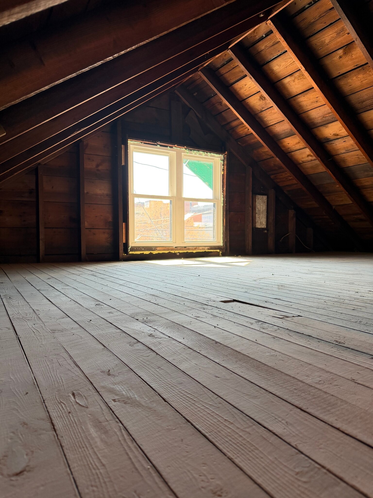 Building Photo - 301 Holland St