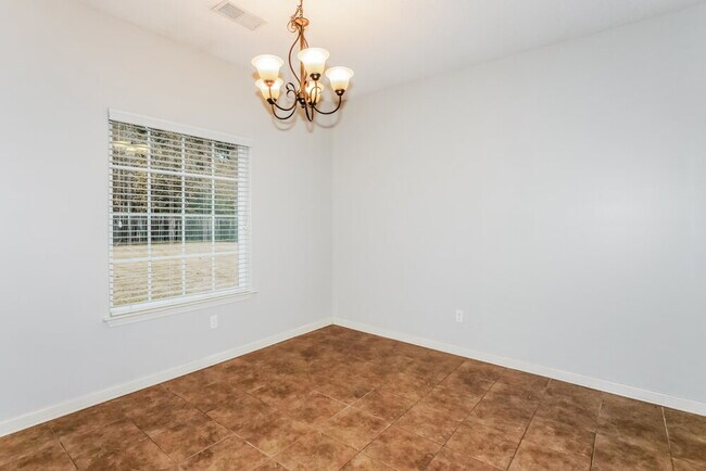 Building Photo - 5009 Forest Oasis Ln