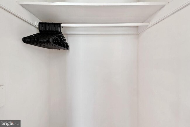 Building Photo - 7607 Eastern Ave NW