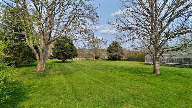 Building Photo - 94 Cross Rd