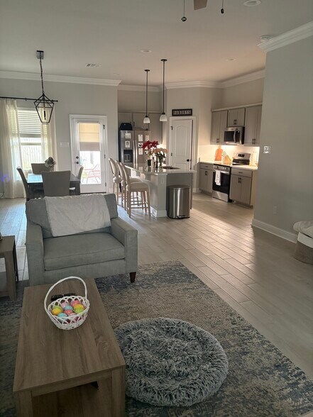 Building Photo - 9300 Asoka Ave