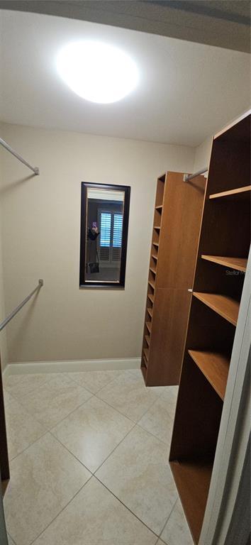 Building Photo - 701 Poinsettia Rd