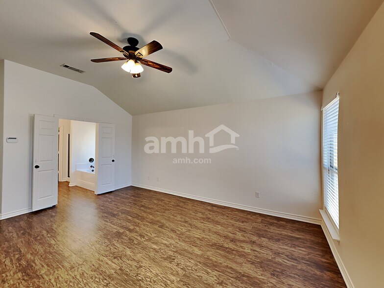 Building Photo - 1316 Rosedale Springs Ln