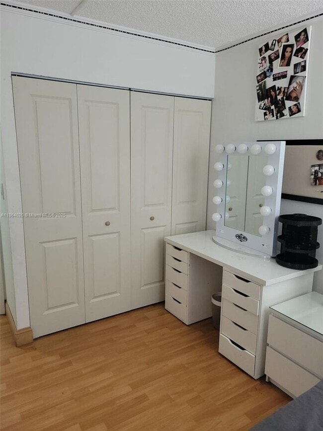 Building Photo - 20350 W Country Club Dr