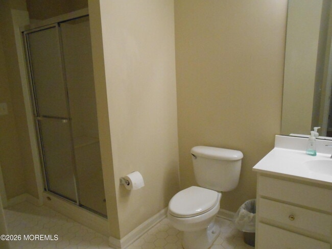 Building Photo - 10 Headwaters Pl