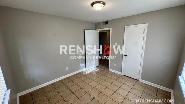 Building Photo - 1976 Goldbrier Ln