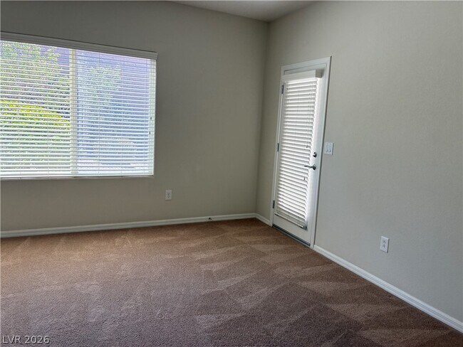 Building Photo - 2237 Canyonville Dr