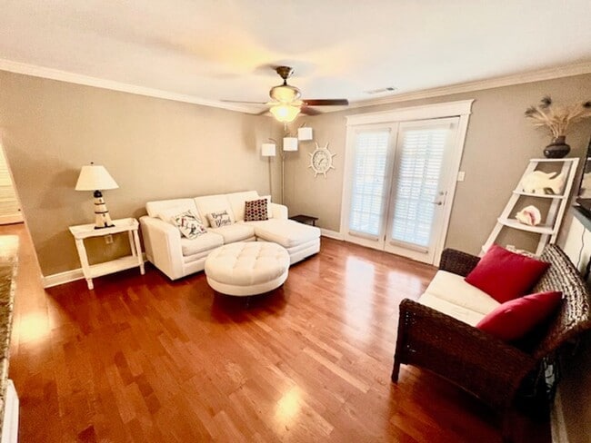 Building Photo - Waterfront Fully Furnished Condo!
