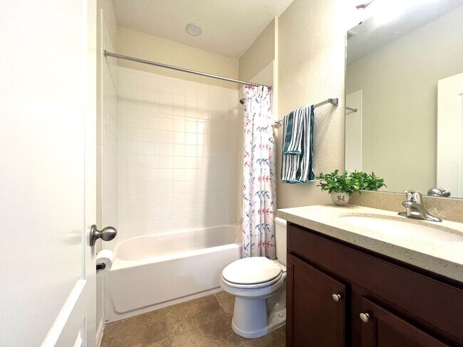Building Photo - 1043 Taramundi Dr