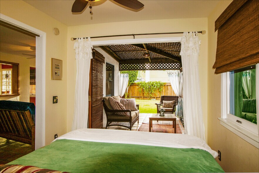 Bedroom opens out into cabana room and yard through double french doors - 14 S Venice Blvd