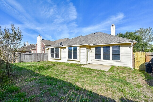 Building Photo - 9135 Edgeloch Dr