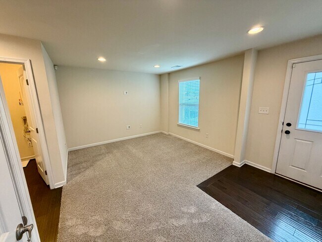 Building Photo - 602 Consolvo Pl
