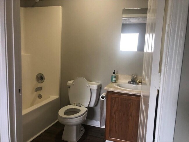 Building Photo - 53 Gum Tree Ct