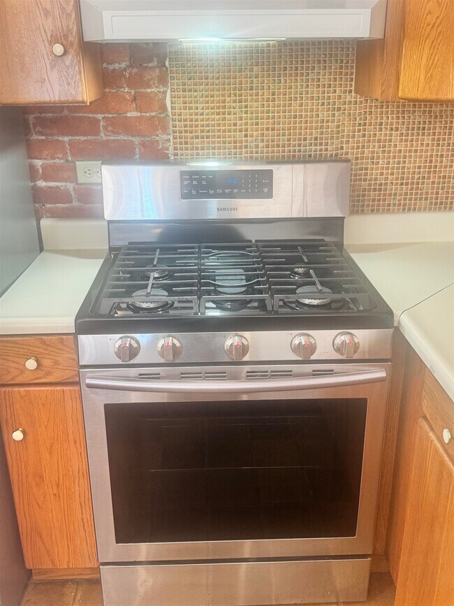 Building Photo - 1723 Carleton St