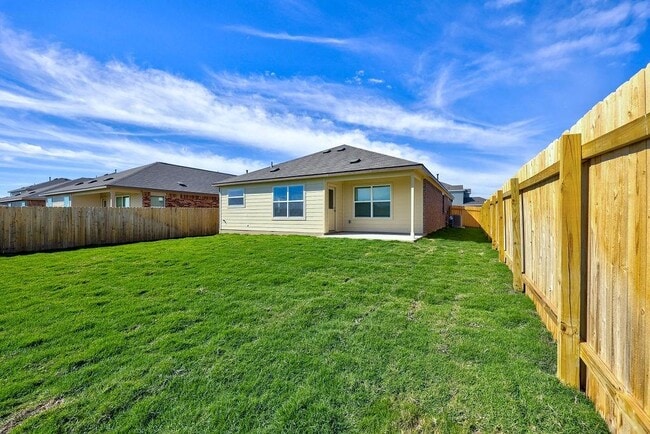 Building Photo - 618 Waterway Ave