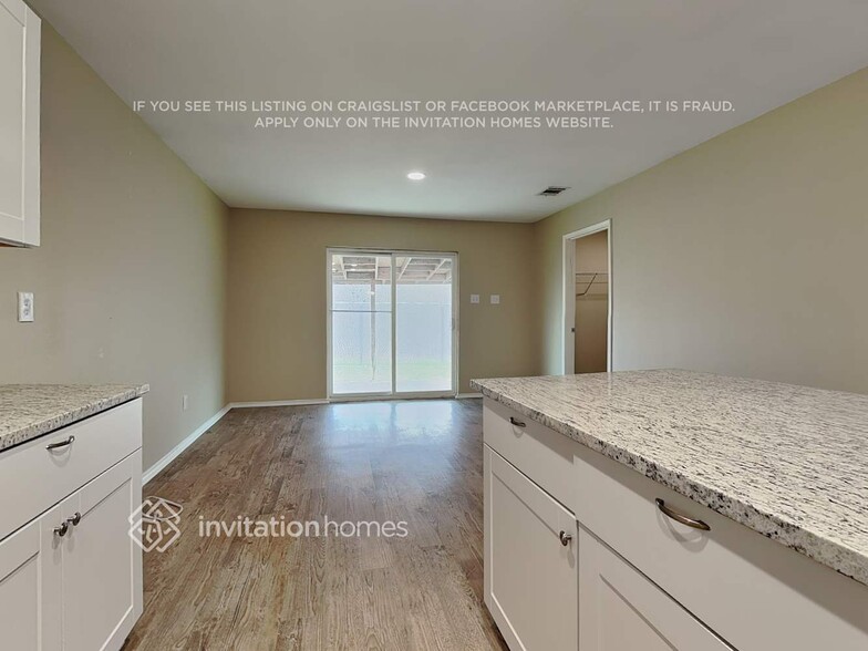 Building Photo - 1852 Village Park Trail