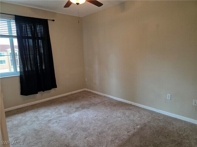 Building Photo - 1210 Reserve Way