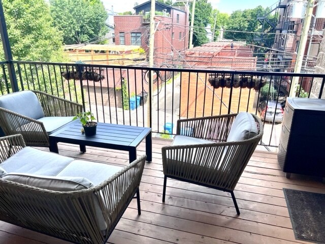 Private Balcony - 1410 W Belmont Ave