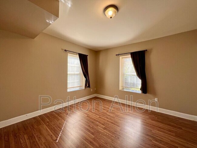 Building Photo - 5 Robert Allman Rd