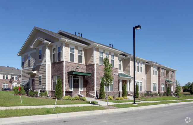 Primary Photo - East Village at Avondale Meadows Apartments