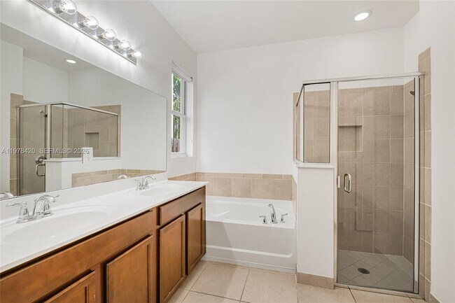 Building Photo - 11863 SW 253 ST