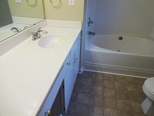 Building Photo - 968 Sentry Ct