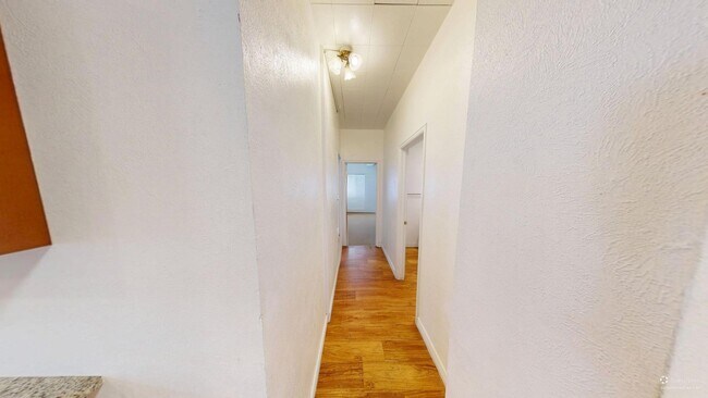 Building Photo - 1105 11th St