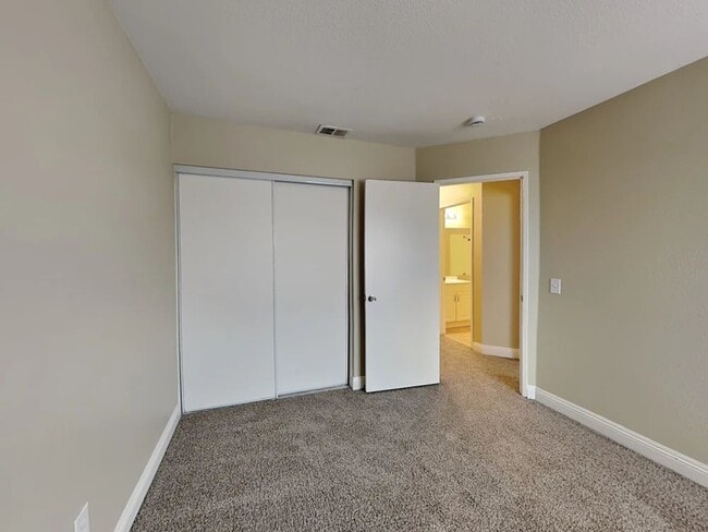 Building Photo - 1850 Golden Spike Dr