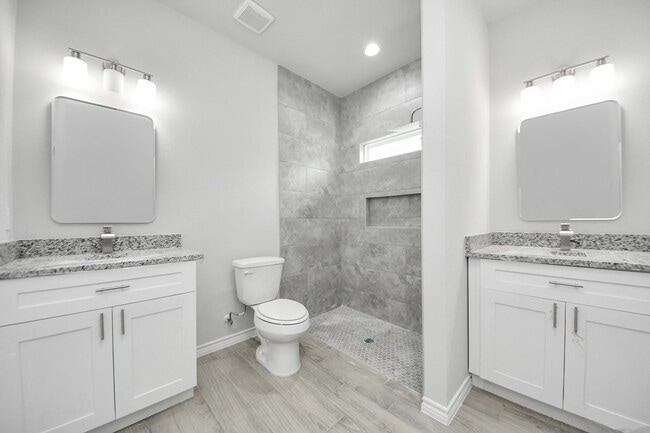 Building Photo - 382 Rd 5704