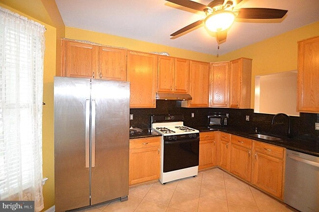 Building Photo - 21774 Kings Crossing Terrace