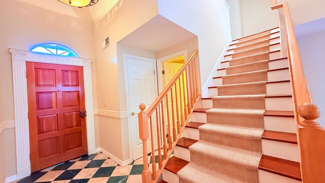 Building Photo - Charming and Move-in Ready 3BD/2.5BA, Two-Story Townhouse in Miravilla at Gale Ranch, San Ramon- ...