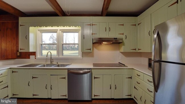 Building Photo - 53 Iron Bridge Rd