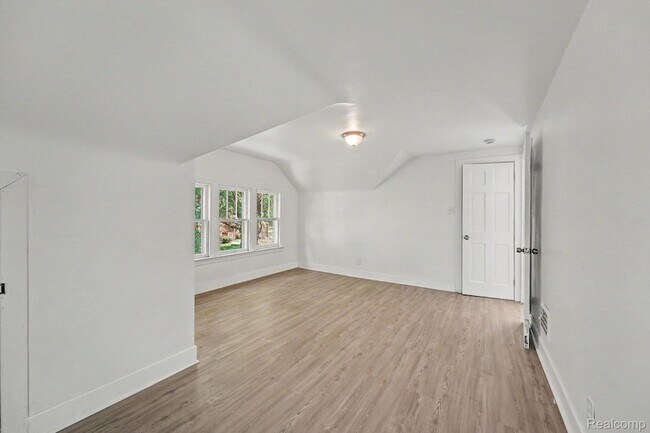 Building Photo - 15224 Rossini Dr