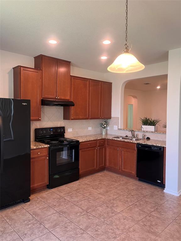 Building Photo - 6617 Moores Ferry Dr