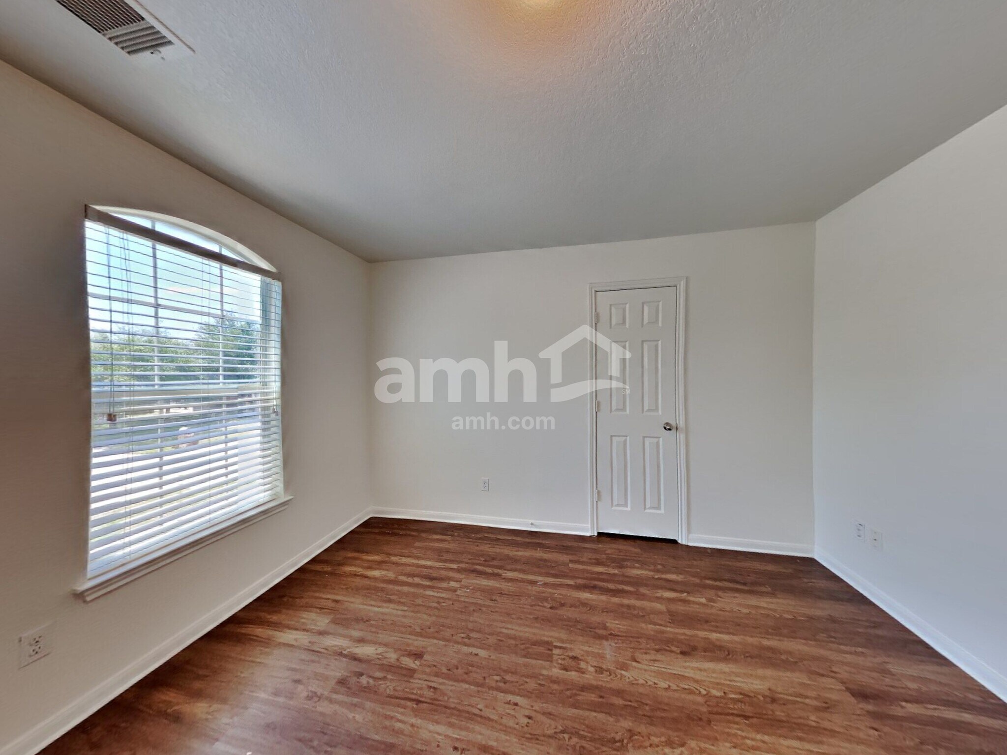 Building Photo - 5702 Rocky Trail Dr