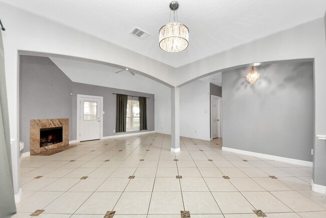 Building Photo - 18315 Brenwood Menor Dr