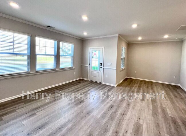 Building Photo - 858 Patriot Summit Lane