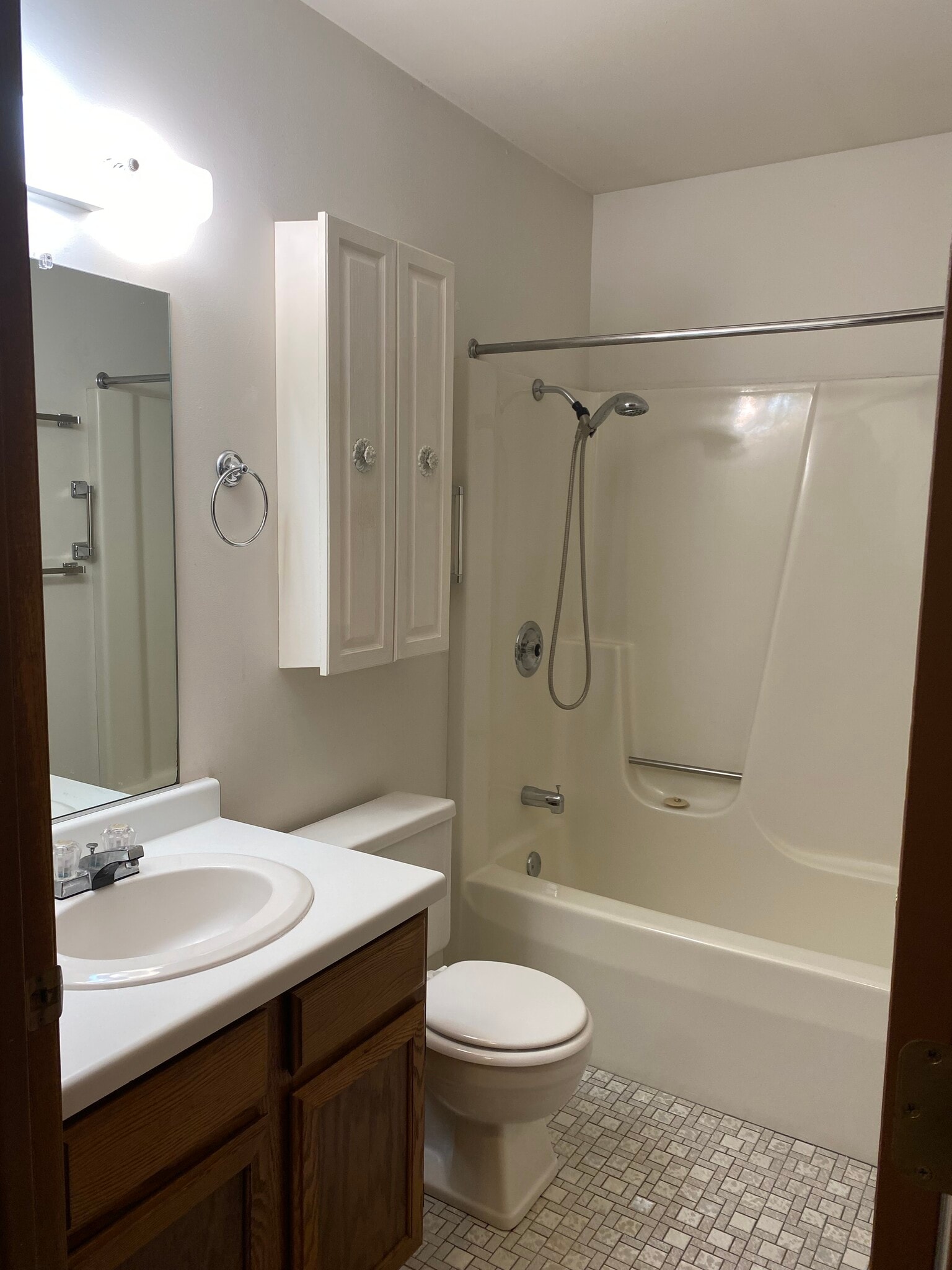 bathroom - 836 Bridgewater Ave