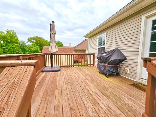 Building Photo - 2871 Prince Dr