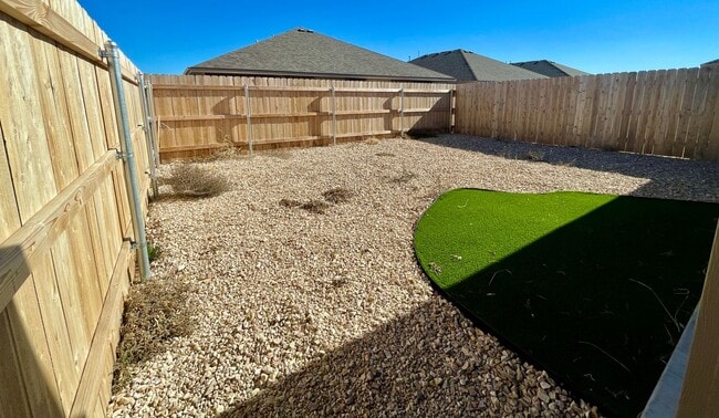 Building Photo - 2106 N Avenue K