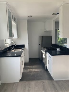 Building Photo - 4901 Laurel Canyon Blvd