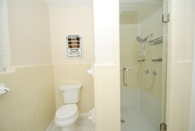 Building Photo - 10038 Briarwild Ln