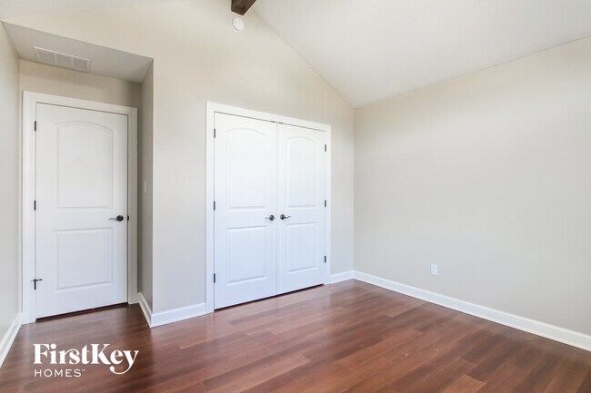 Building Photo - 6775 Anna Ct