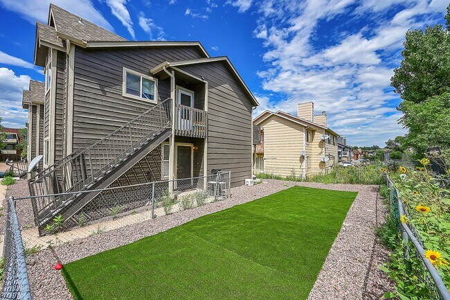 Building Photo - 1051 Mazatlan Cir