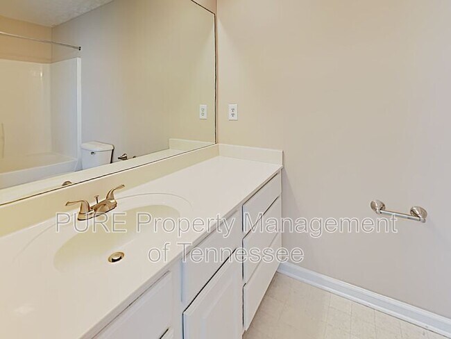 Building Photo - 426 Shadow Glen Dr