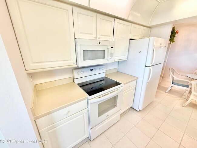 Building Photo - 425 Buchanan Ave