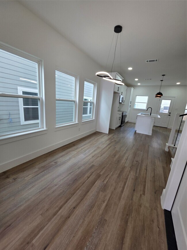 Building Photo - 1407 Odd Fellow St