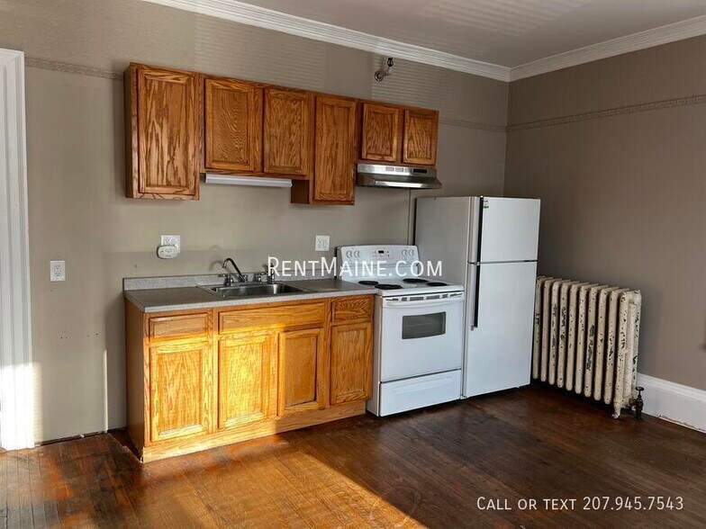 Building Photo - 145 Union St